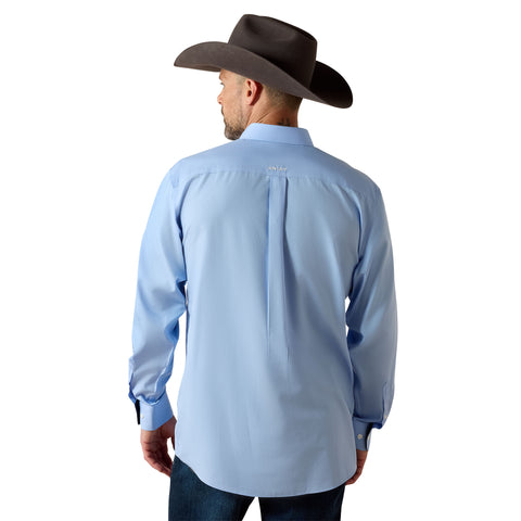 Ariat Men's Wrinkle Free Solid Classic Fit Shirt
