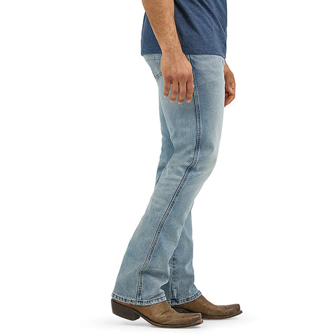 Men's Wrangler Retro® Slim Fit Bootcut Jean in BR Wash