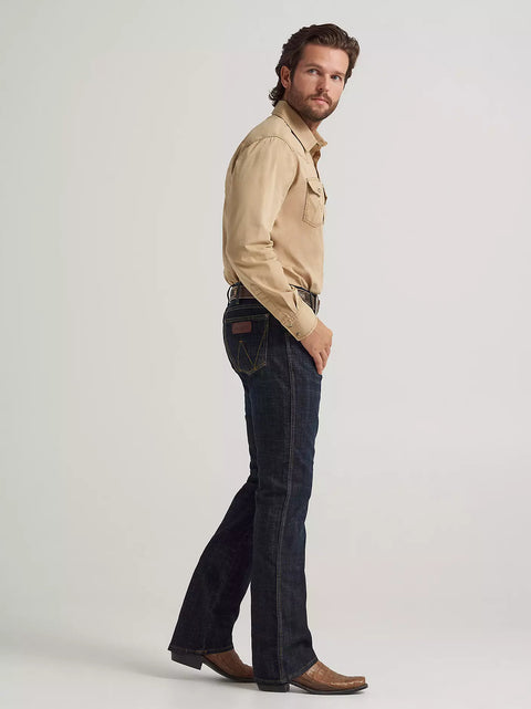 Men's Wrangler Retro® Slim Fit Bootcut Jean in Dax
